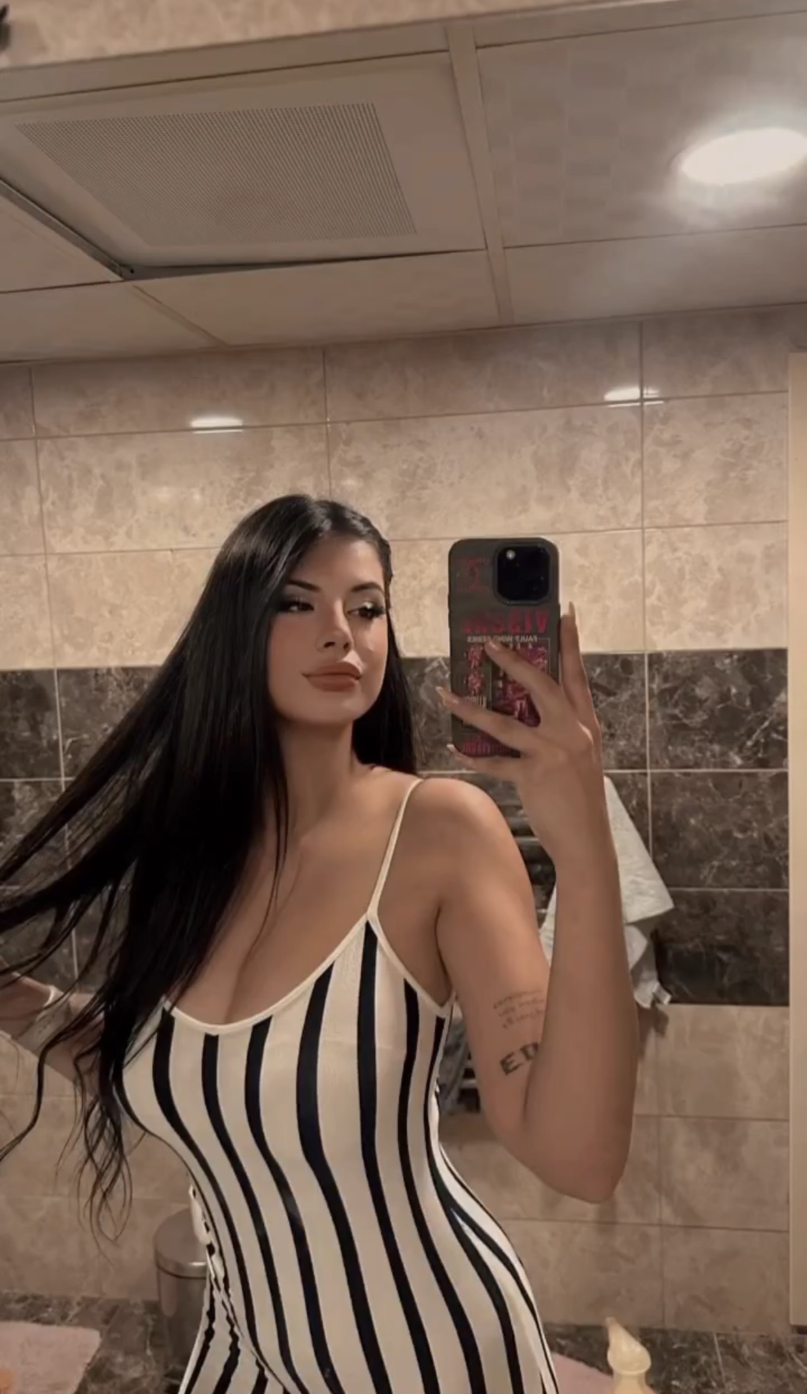 Gümüşova Aşkı Gerçekleştiren Kadın Escort Deren